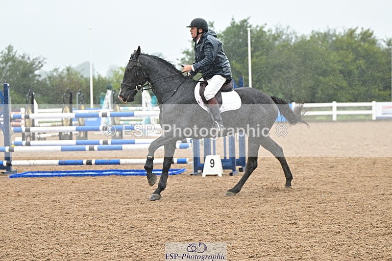 240925A-134406-00979 - Cls 4 Newcomers and 1.10m Open