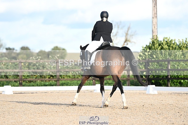 231105-143457-02410 - Cls 5 Novice 27 Start to 15.30 break