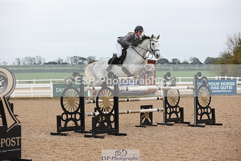 241101A-135854-02318 - FRI Cls 6 Foxhunter and 1.20m Open