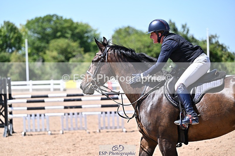 250712-121226-00537 - Cls 10 1.05m Amateur Qualifier