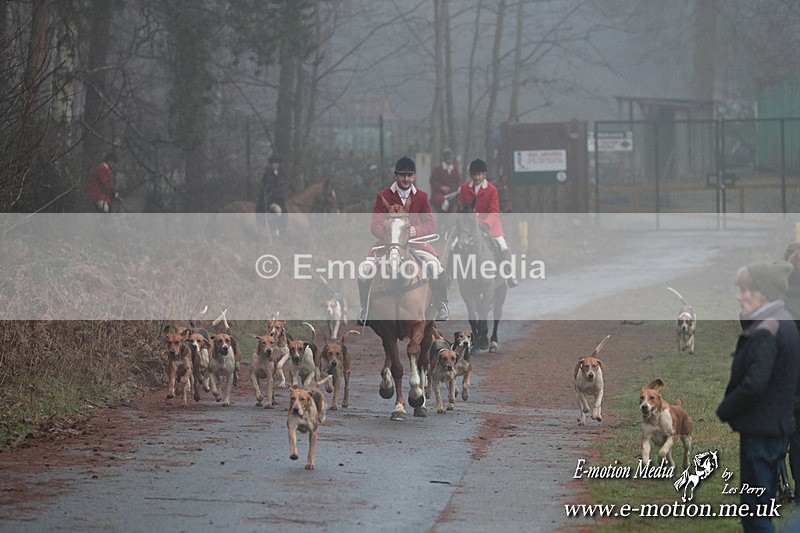 HUPY 261224 130 - Pytchley with Woodland Hunt Boxing Day Meet 26th December 2024