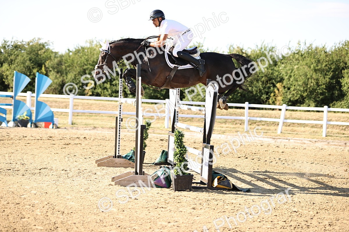 SBM_015901 - Class 18 - Senior 1.35m Open