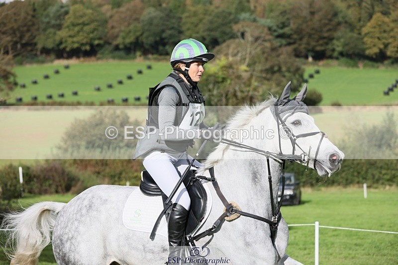 231020-140924-09287 - 120-VAN.KAUNITZ-Sara.Squires-XC