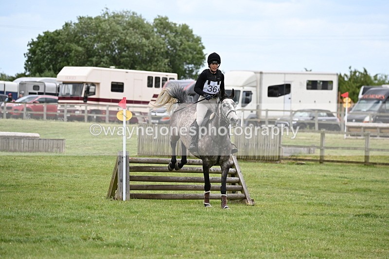 WJ6_3622 - Class 5 80cm Pairs