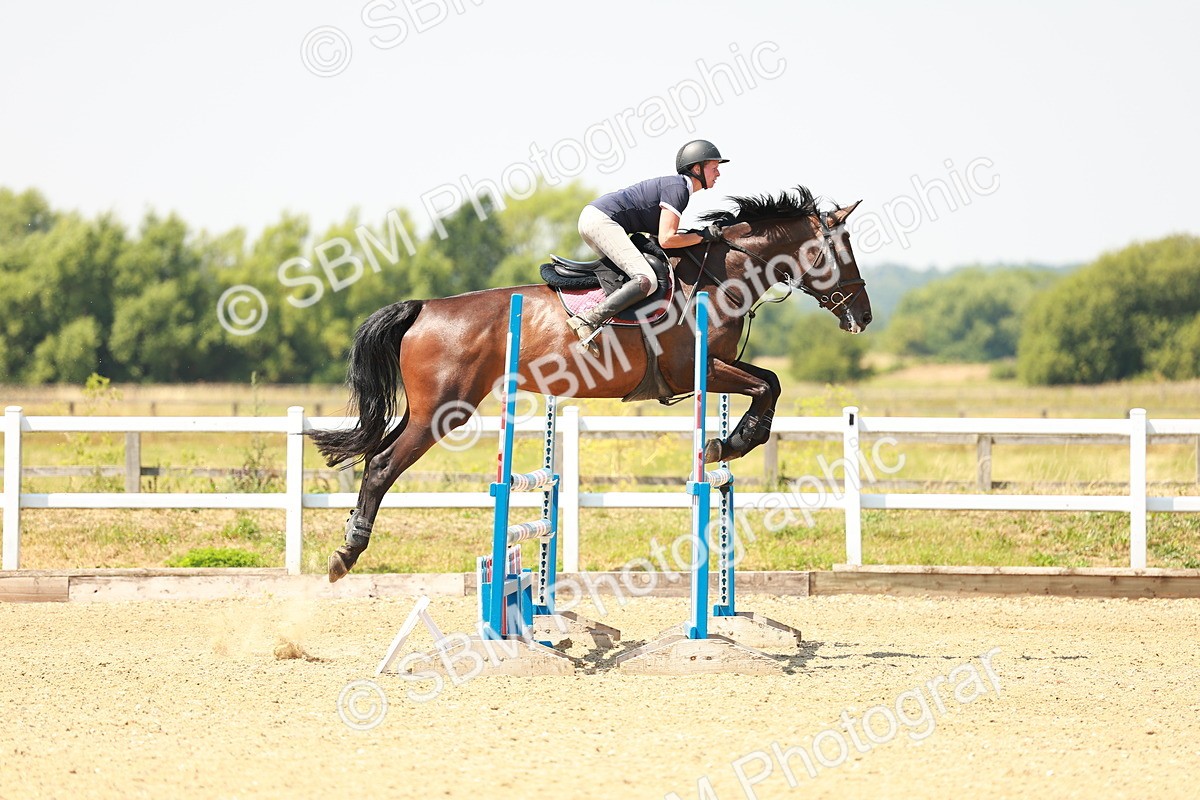 SBM_001711 - Class 4 - Senior Newcomers - 1.10m