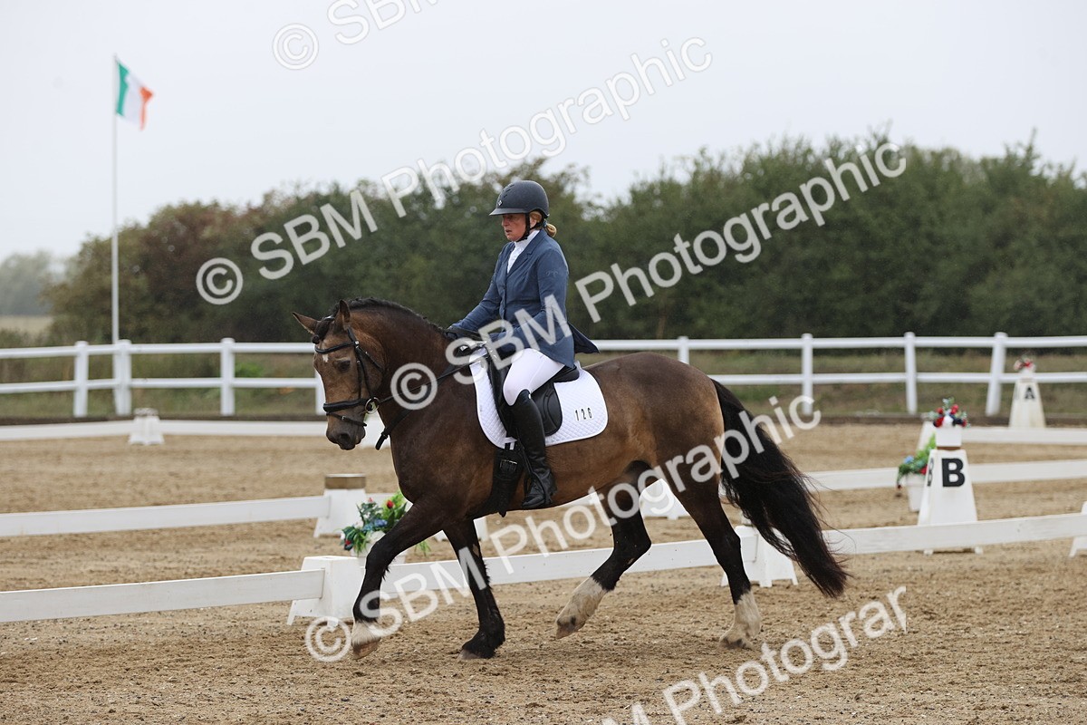 SBM_004442 - Class 9 - Novice 3 Champs