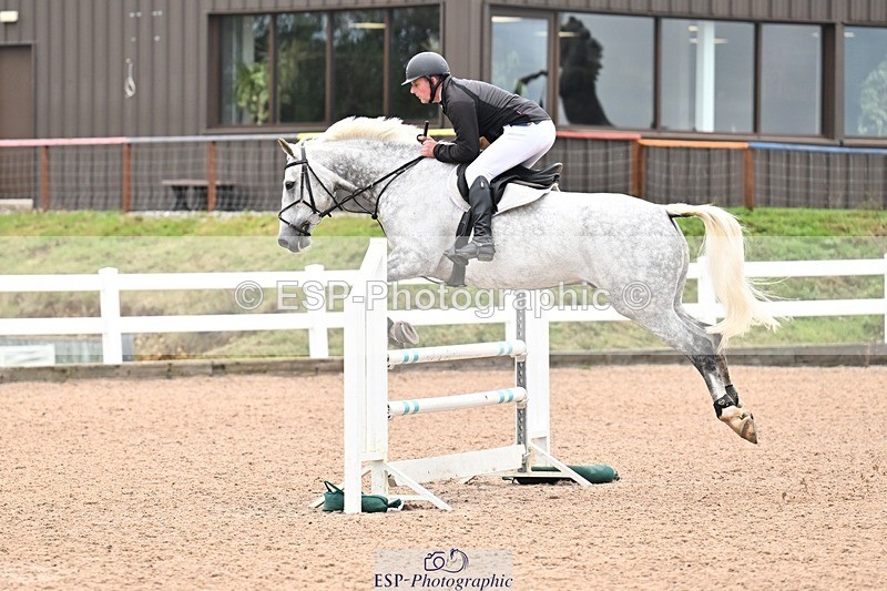 250917-110317-00204 - Cls 1 British Novice and 90cm Open