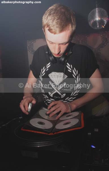047 - Soul:ution vs Strange Fruit  28.05.10