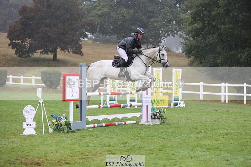 250830A-133838-06739 - Cls 16 Snr Newcomers and 1.10m Open