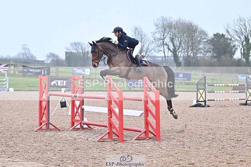 260114-135734-00502 - Cls 5 Foxhunter and 1.20m