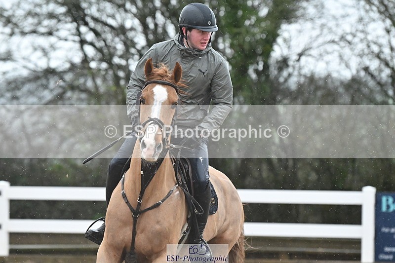 240225A-134312-05540 - Cls 21 Newcomers and 1.10m Open