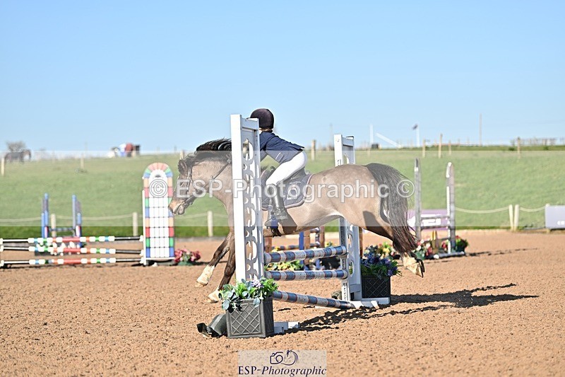 250401-172209-00384 - 70cm classes