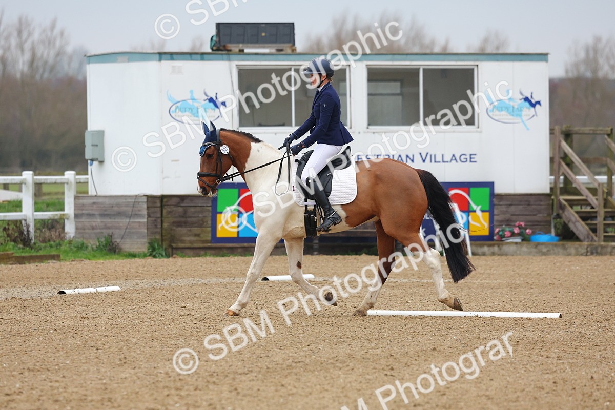 SBM_001194 - Class 8-11 - Novice 2 - Elementary 2