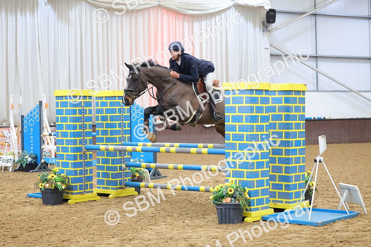 SBM_008301 - Class 21 - Nupafeed Supplements Senior Discovery/ 1m Open - First Round (1.00m)