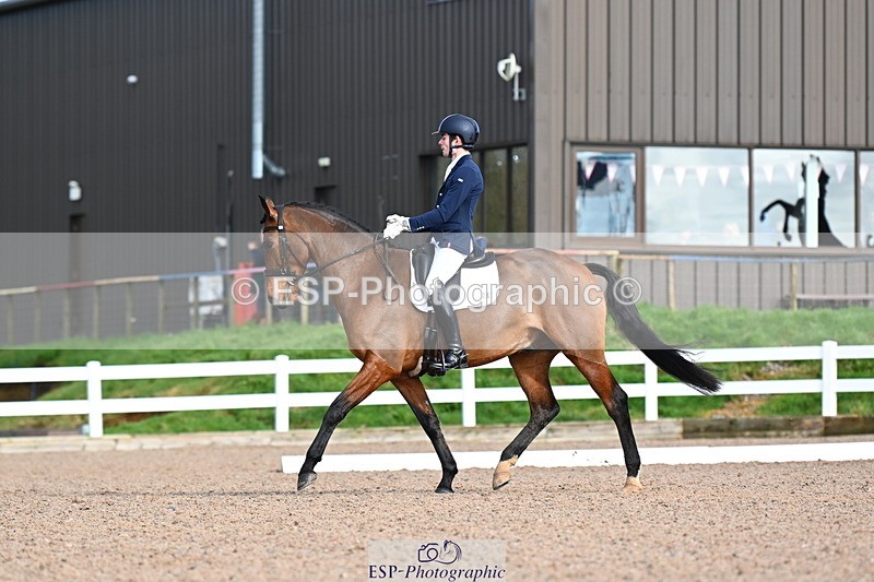 240218A-112858-06335 - 261-Angus.Corrie.Deane-Borlandeaux