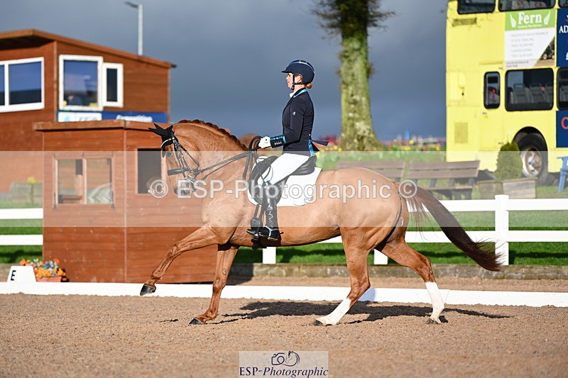 240218A-155432-09258 - 219-Jessica.Davies-Kadanz.II