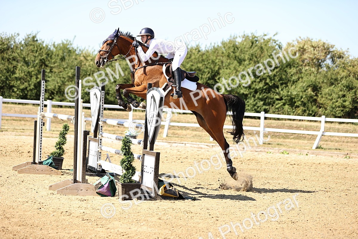 SBM_015648 - Class 16 - Senior foxhunter - 1.20m Open
