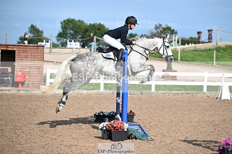 260627-180715-05945 - Cls 27 Foxhunter and 1.10m