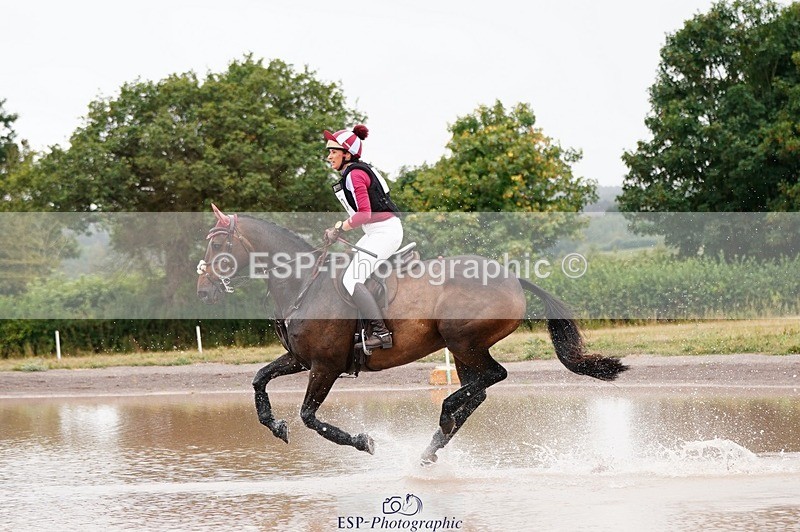 250803A-130252-13192 - M-570-Lizette.Jackman-MURPHYS.GAUNTLET
