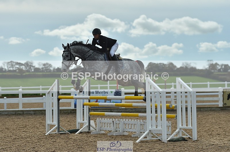 231111A-121608-01784 - Cls 12 Newcomers & 1.10m Open