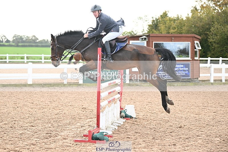 241023A-140131-00948 - Cls 4 Newcomers and 1.10m Open