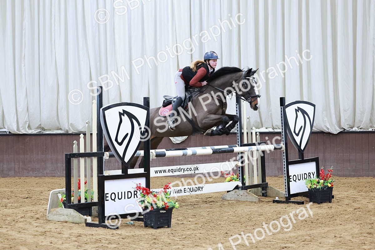 SBM_007438 - Class 24 - Nupafeed Supplements Senior Discovery/ 1m Open