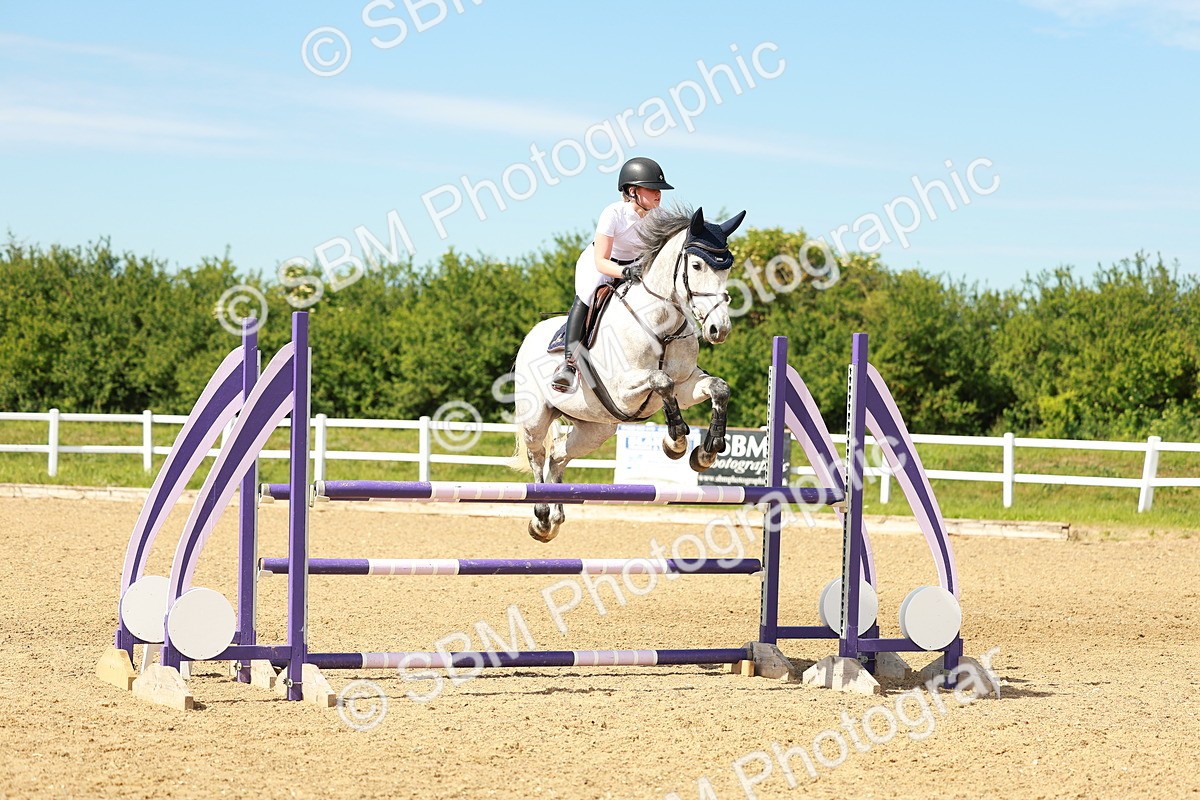SBM_002570 - Class 4 - Senior Newcomers - 1.10m