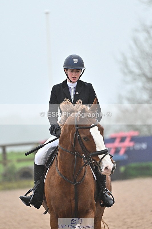 241103A-103739-06707 - SUN Cls 18 British Novice and 90cm Open