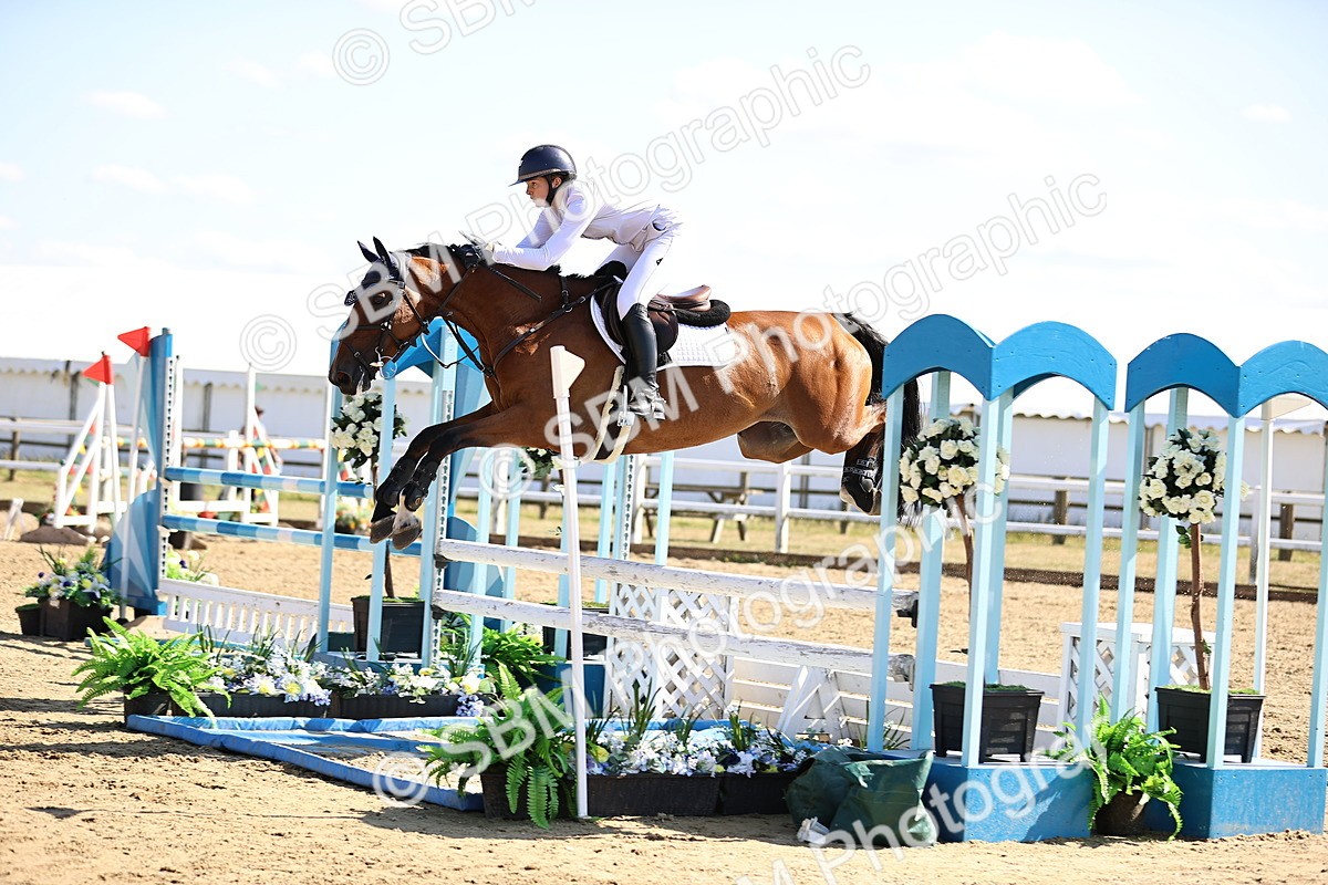 SBM_015656 - Class 16 - Senior foxhunter - 1.20m Open