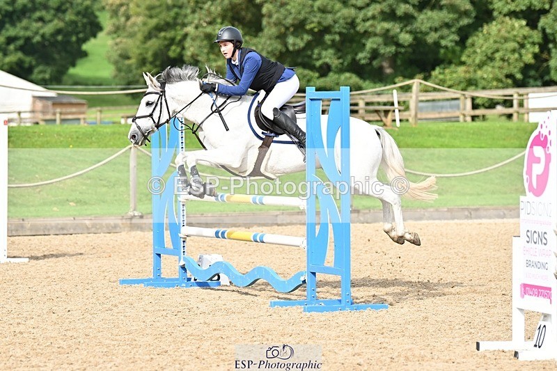 230930-114615-00384 - Cls 4 Pony Newcomers & 1m Open