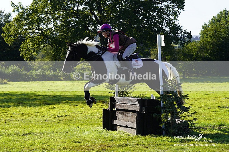  WWHT 031021 707 - WWEC Novice Restricted (0.80m) 18/10/20