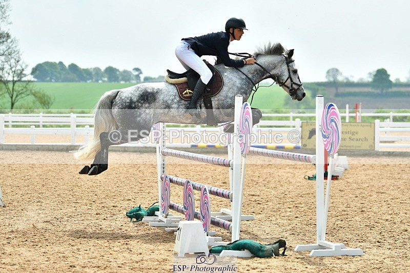 230514A-133207-02998 - Cls 25 Pony Foxhunter & 1.10m Open