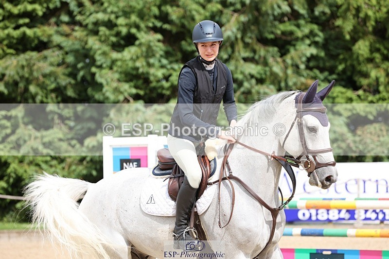 240711-155719-29195 - Cls 124 Foxhunter