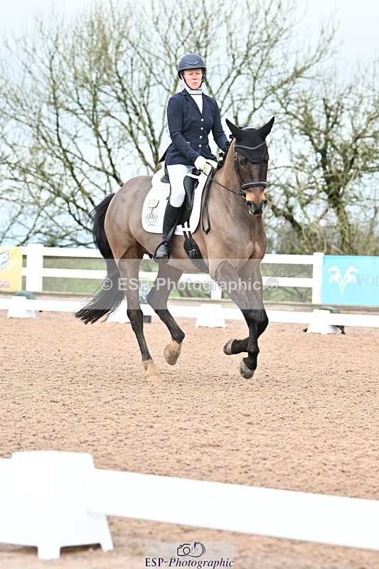 240218A-102058-05496 - 119-Shona.Mclauchlan-Diamond.Darco