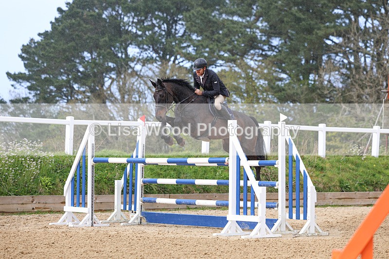3E7A2512 - Class 9: Senior 1.30m open