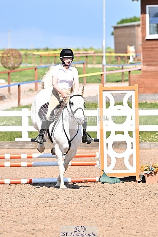 250513-160234-00129 - Clr Rnd & 60cm