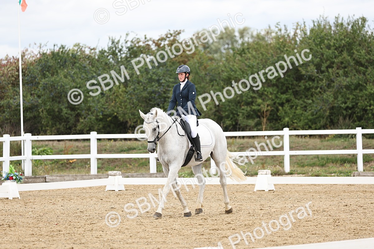 SBM_002659 - Class 7 - Novice 2 Warm Up
