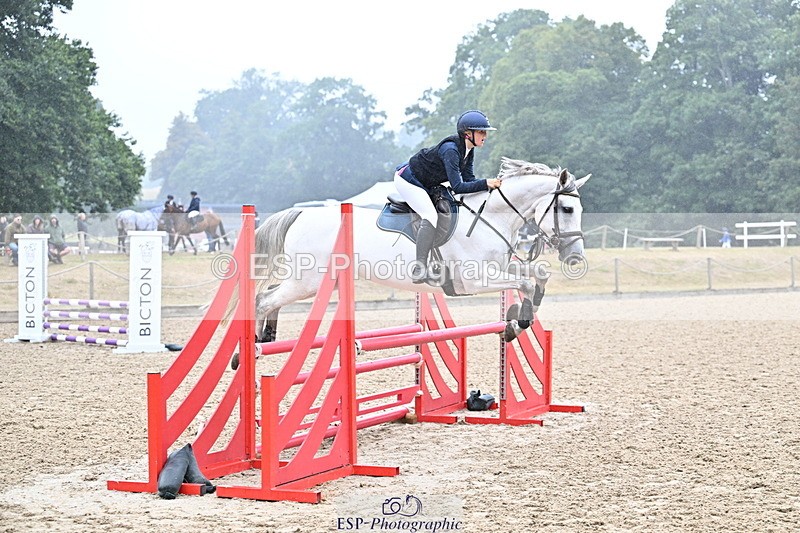 250830A-131042-06164 - Cls 22 95cm Amateur Quali