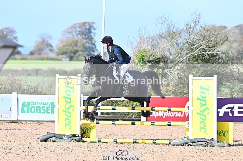 261028-110937-00202 - British Novice and 90cm