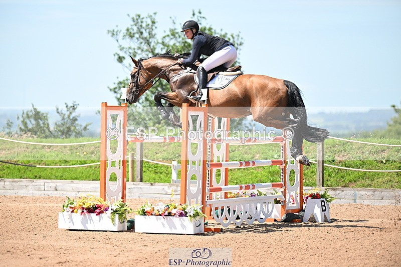 240718A-121202-04997 - Cls 1, 3 Star Small Tour 1.35m