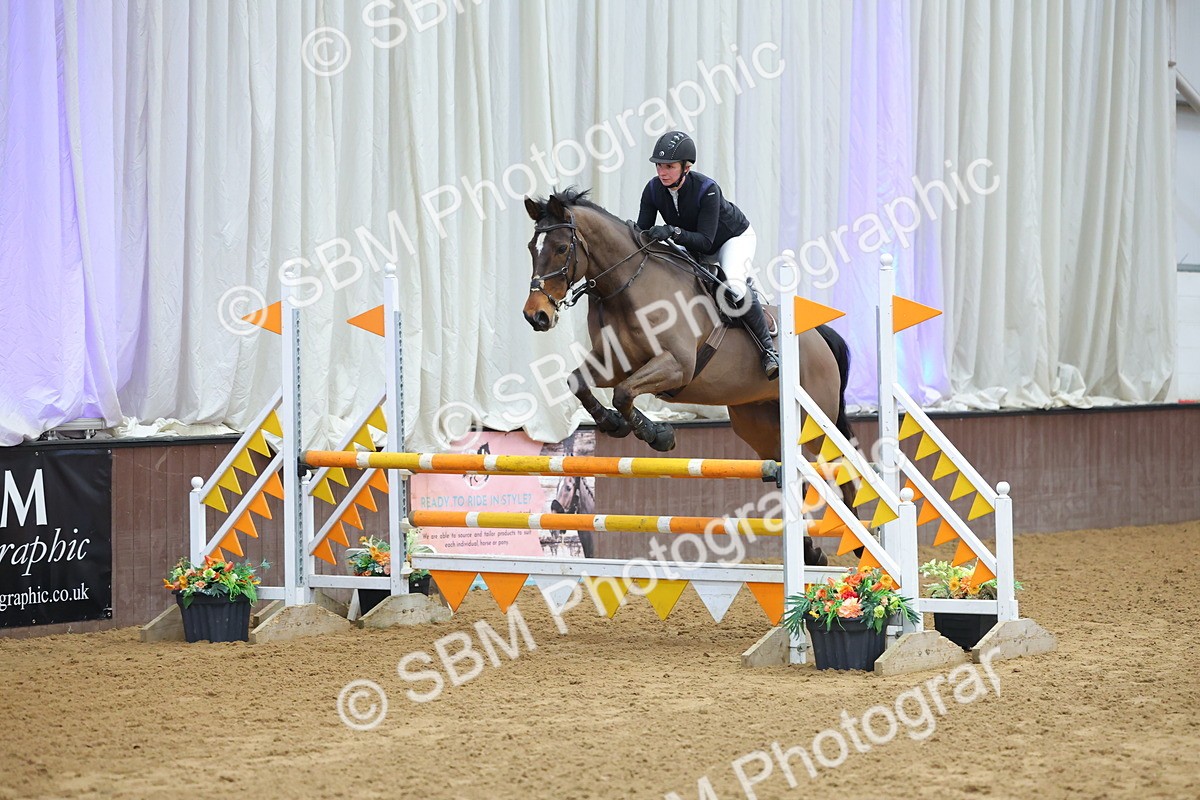 SBM_009881 - Class 21 - Nupafeed Supplements Senior Discovery/ 1m Open - First Round (1.00m)