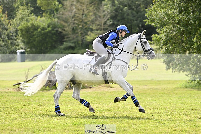 240825X-141656-34773 - 80cm XC 14.30 to 15.30