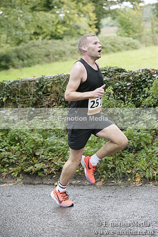 CAD131019-0544 - Cadence Events Grittleton 10km 13/10/19