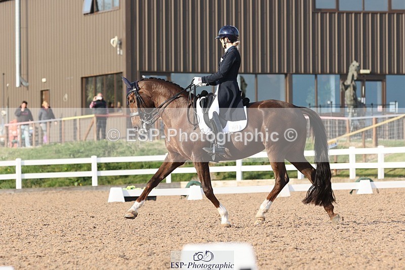 250404-180428-08203 - 131-Francesca.Cawley-Dame.Blanche