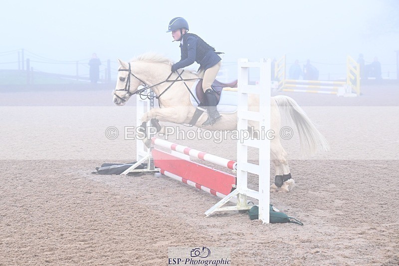 251115-093659-00333 - Cls 19 Clear Round 40cm