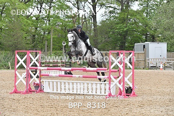 BPP_8318 - CLASS 19 SAT CLASS 19 SAT Senior Newcomers/ 1.10m Open