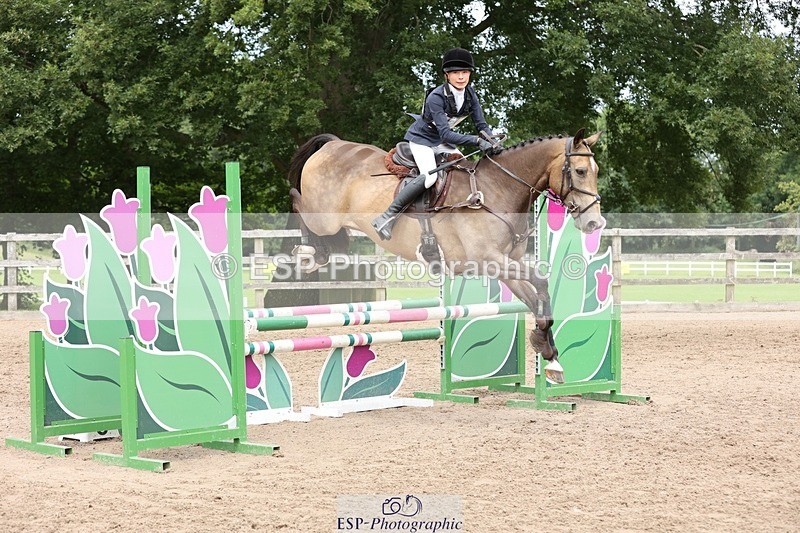 240803-140318-05879 - 227-Neve_Webber-MR_BUZZ