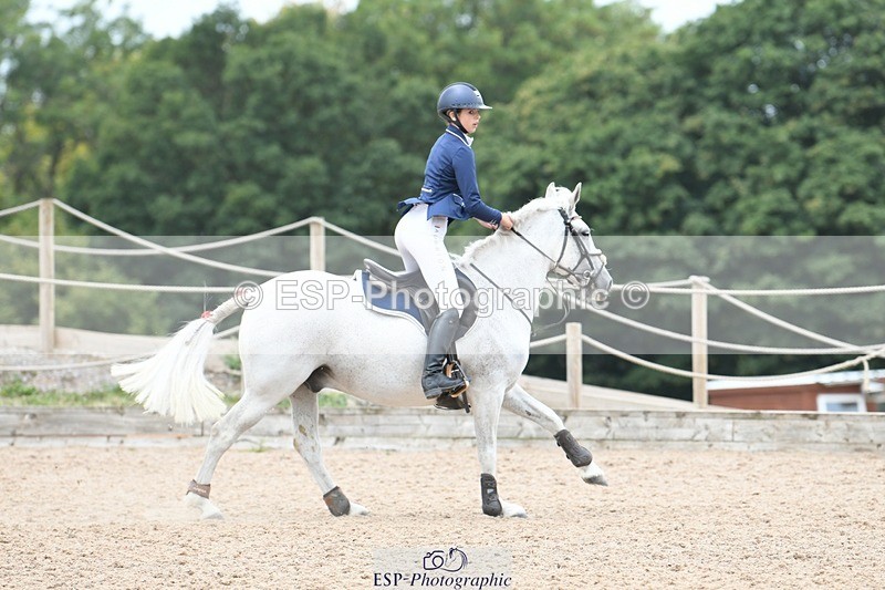 250807-112825-00686 - 90cm Round 1