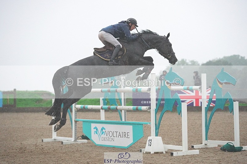 231017A-104346-06526 - Cls 26 Chard Equ Grand Prix