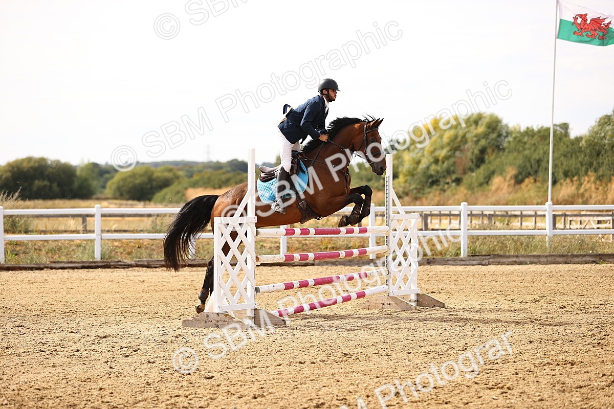 SBM_001605 - Class 6 - Senior Newcomers 1.10m